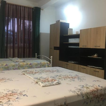 Cazare La Mare Vila Констанца Экстерьер фото